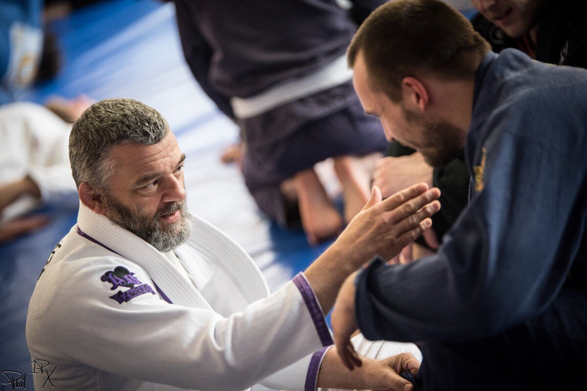 Frank Burczynski beim Coaching auf der Matte